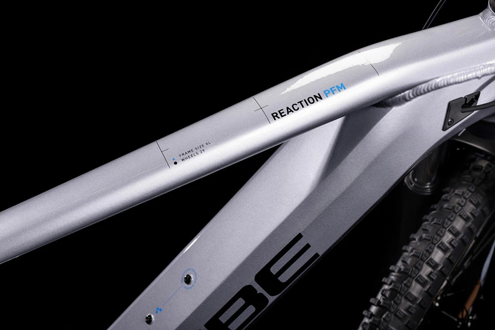 Cube Reaction Hybrid Performance 500 Polarsilver´n´blue 2 Cube Reaction Hybrid Performance 500 Polarsilver´n´blue – Image 2